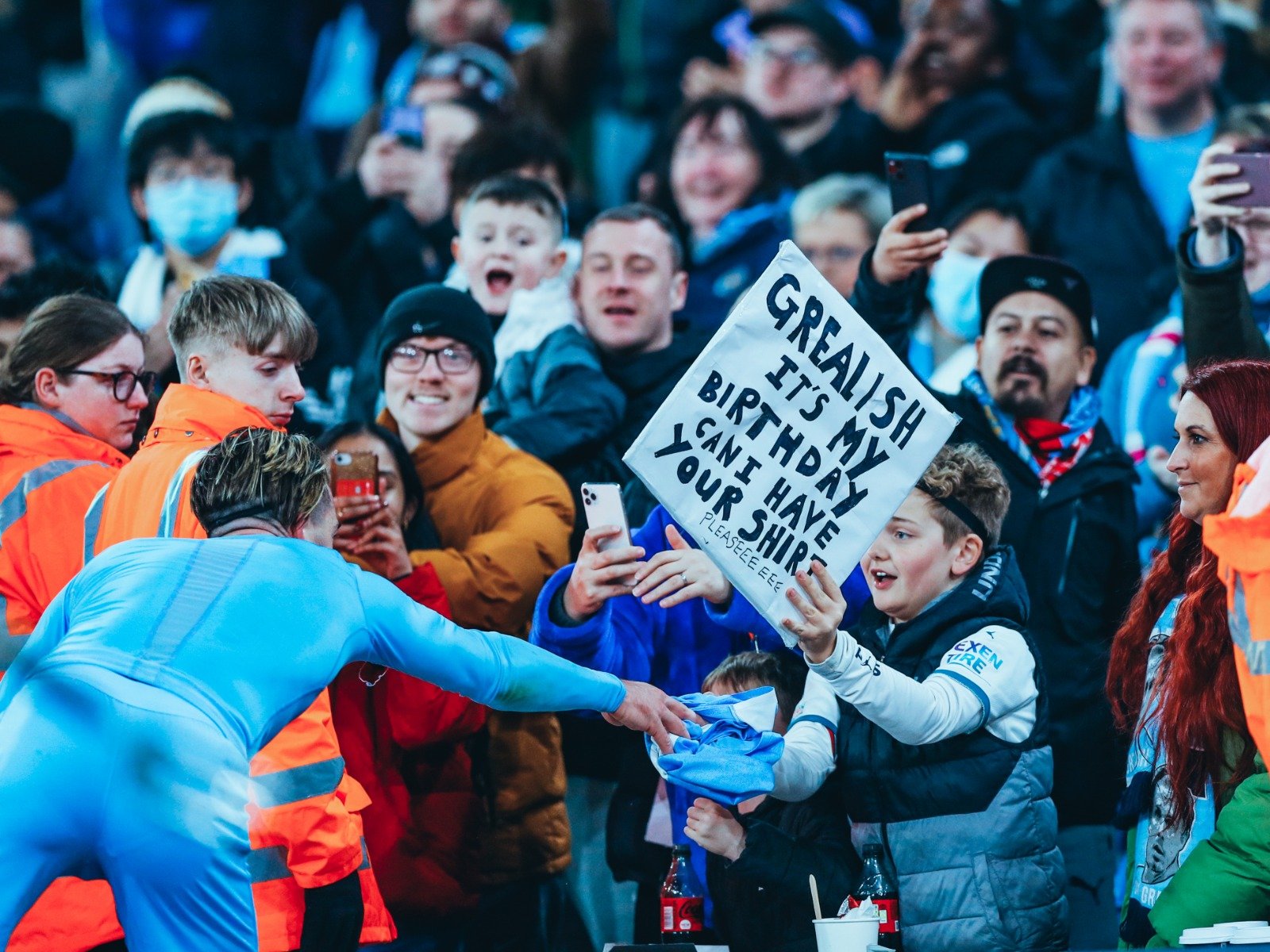 到了比赛中 到了比赛中